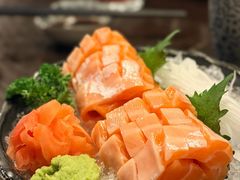 三文鱼刺身-哥哥の深夜食堂(原竹琥珀古北店)
