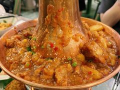 土司铜锅油焖鸡-浩海火烧云傣家菜(京广店)