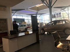 -上海天泽上汽大众销售店(杨浦区店)