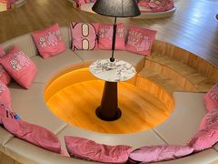 -涨巢·潮玩水疗局