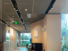 -麦当劳(展览路店)