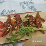 小县城的无国界料理餐厅，本来没办太大希望
