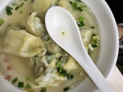-珊珊小笼馆(仙霞路店)