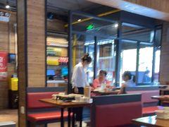 -管氏翅吧(护国寺店)