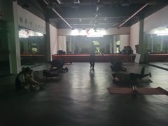 -巅峰减重高端减肥训练营(惠州店)