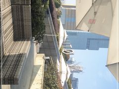 -UNI UNI(环亚凯瑟琳店)