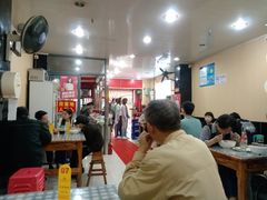 大堂-潘国仙耳光馄饨(黄家阙路店)