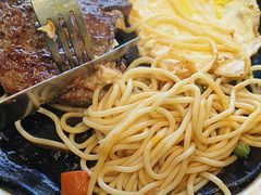 -豪客来牛排(人民东路店)