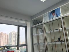 -潘多拉眼镜·蔡司依视路明月(潘家园店)