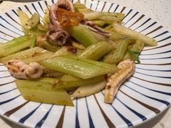 虎皮尖椒炒鲜鱿-新宝餐厅(流塘店)