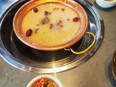 -阿婆情腊排骨火锅·野生菌季(古城旗舰店)