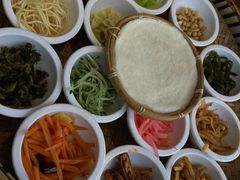 -包整·丝娃娃(一览甲秀楼风景店)