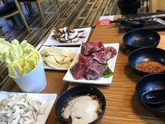 -陆记牛庄·碳锅龙虾烧烤(爱上花园店)