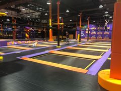 -Tenker Club弹刻极限主题公园 · 蹦床 · 团建 · 生日派对(大关店)