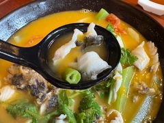 特色西番莲煮鱼-西双版纳洲际度假酒店-曼霖轩中餐厅