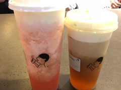 金凤茶王和芝芝桃桃-喜茶(上海兴业太古汇店)