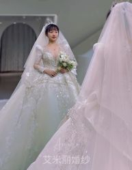 -艾米丽婚纱礼服