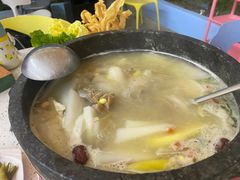 -墨脱石锅椰子鸡•海鲜糟粕醋(榆亚路店)