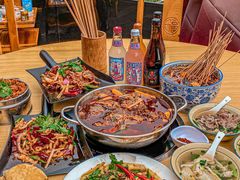 -大众跷脚牛肉馆·非遗传承单位(峨眉山店)