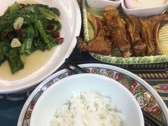 -乡村馕坑肉·烧烤·新疆菜·本地人更爱吃(阿勒泰首店)