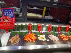 -芝小官毛肚火锅海鲜自助(苏州吴江区万宝店)