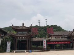 -慈城服务区-停车场
