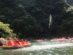 -安吉龙王山峡谷漂流