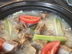 -有一锅·野生菌黑山羊腊排骨火锅(古城北门店)