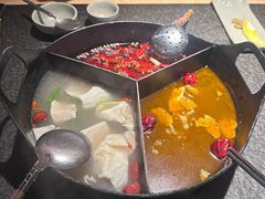 -三出山火锅(南京万象天地店)