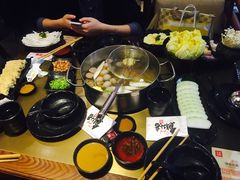 -左庭右院鲜牛肉火锅(金山万达店)