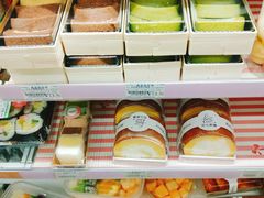 -全家便利店(莲花池东路店)