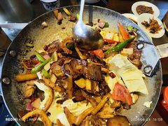-富正毅三下锅·湘西韵味(天门山索道店)