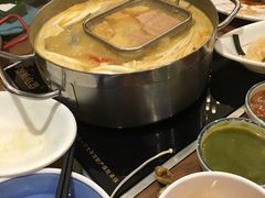-樾餐厅泰式海鲜火锅(民歌湖店)