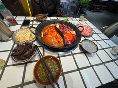 -贰回巷火锅馆(钟楼店)