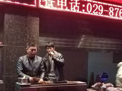 -老兰家传统烧烤炒菜泡馍(小南门店)
