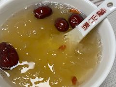 冰糖银耳莲子羹-诚兴泰蟹黄灌汤包(六年匠心传承-黄土岭店)