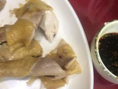 -侬佳蒸菜馆(听潮店)