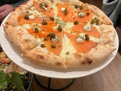 三文鱼披萨-IL TEATRO 精品意大利餐厅