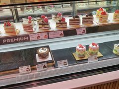 面包甜点陈列柜-巴黎贝甜(龙之梦购物中心虹口店)