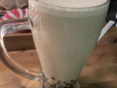 大红袍珍珠奶茶-湊湊火锅·茶憩(杭州湖滨银泰in77店)