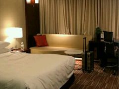 -上海龙之梦万丽酒店