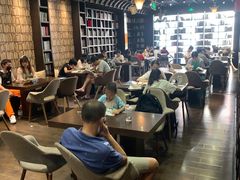 -钟书阁(松江泰晤士小镇店)