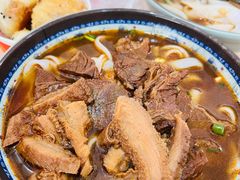 -牛师傅牛肉面(尚隆路店)
