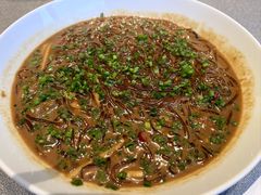 沙蒜烧豆面-新荣记(BFC外滩金融中心店)