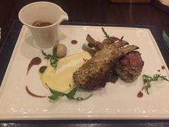 -恰餐厅及酒吧 CHAR Bar & Grill (北京丽都皇冠假日店)