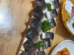 -青瓦餐厅·生鱼片·韩园烤肉(西塔店)