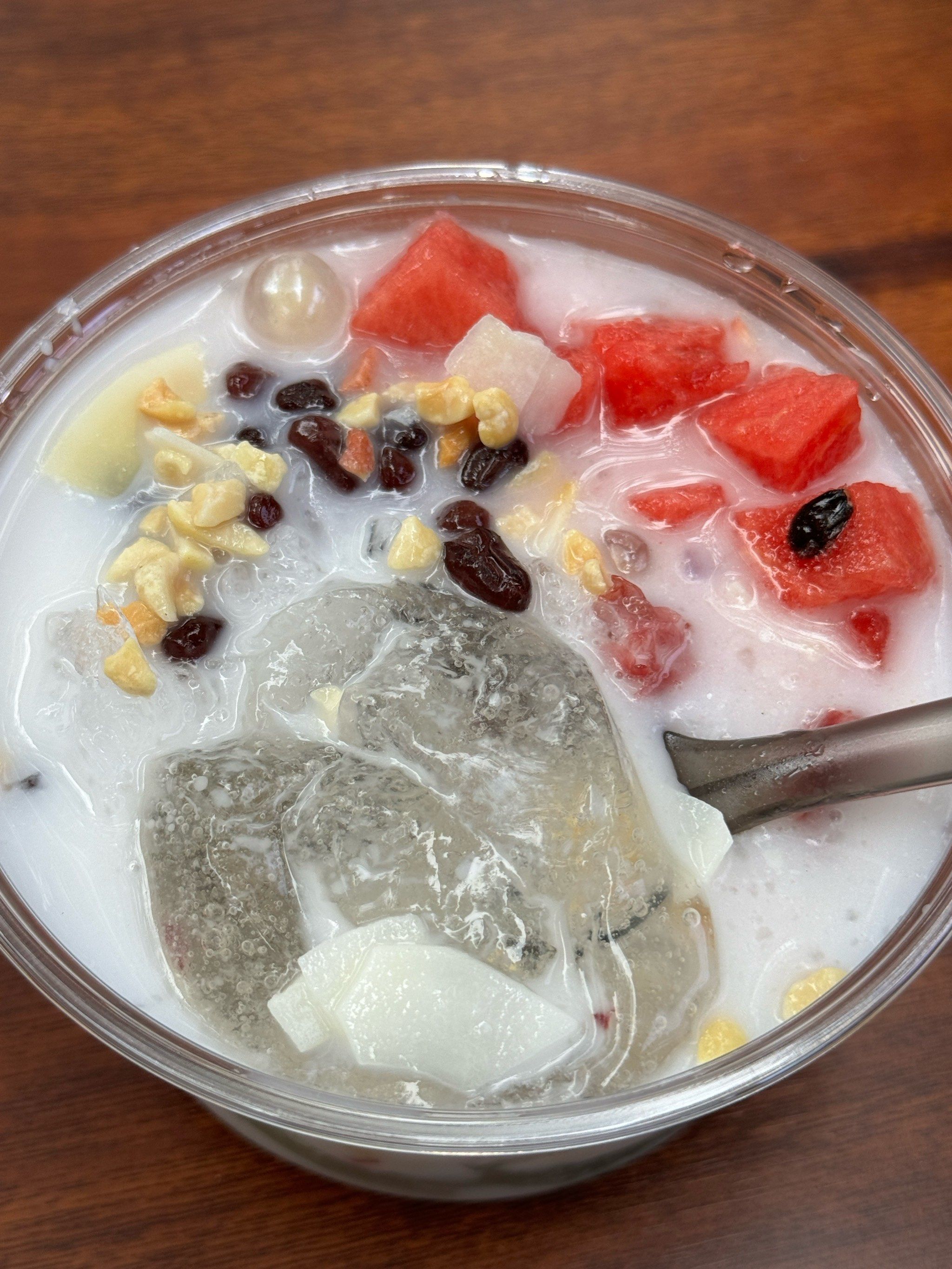 的都是很好的食材呀～牛奶都是24小时鲜牛奶

特色:手搓薄荷冰粉