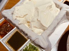 -95号酱骨·一块豆腐(展春园西路店)