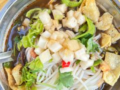 -柳州肥姨妈大骨螺蛳粉(东靖路店)