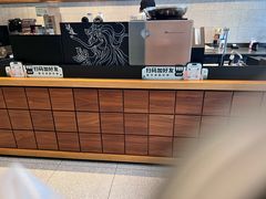 -星巴克臻选(盐城金鹰聚龙湖店)